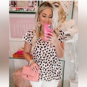 BUDDY LOVE FLUTTER SLEEVE TOP